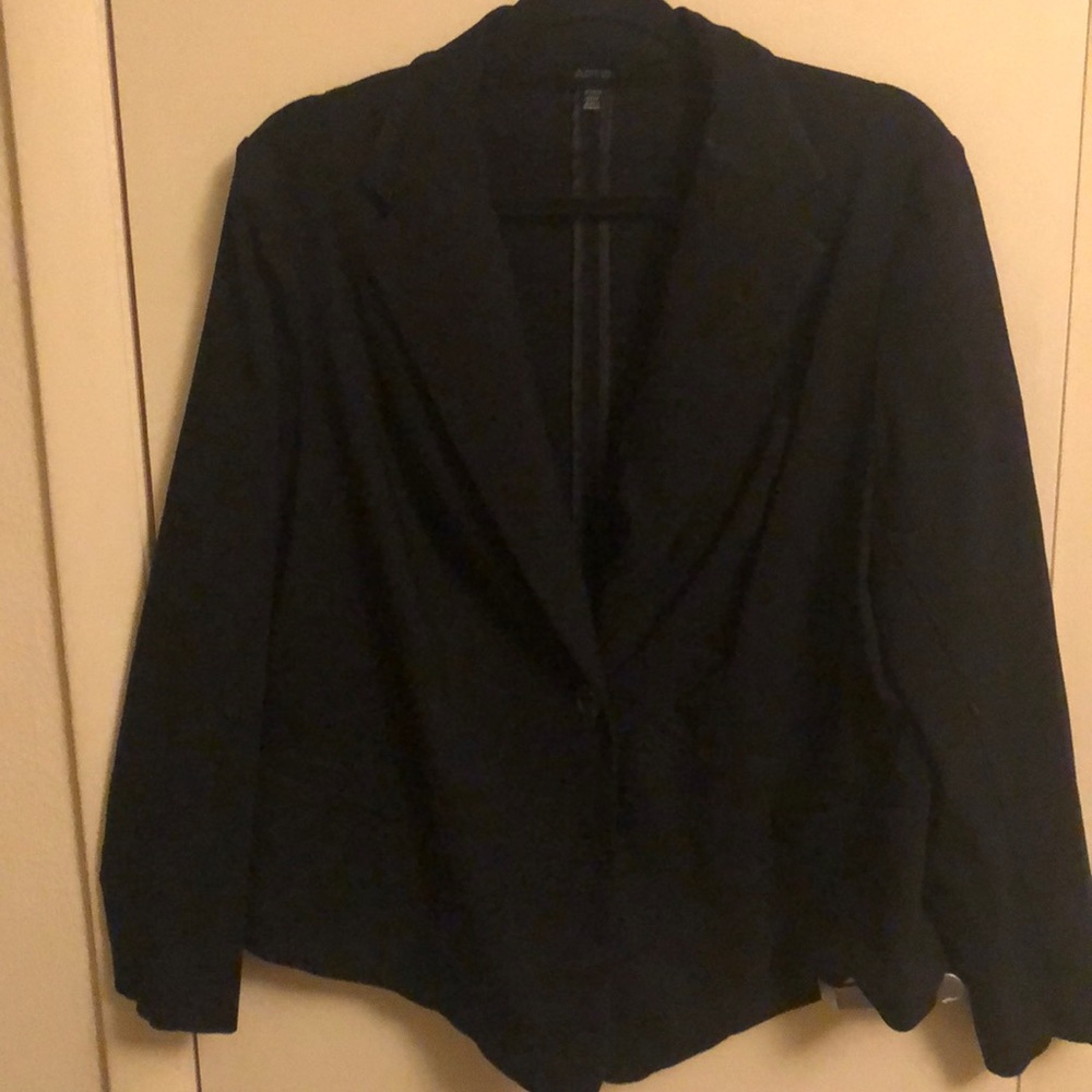 Apt 9 Blazer